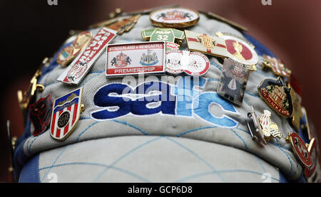 Calcio - Barclays Premier League - West Bromwich Albion contro Sunderland - The Hawthorns. Un fan di Sunderland mostra il suo sostegno nelle tribune Foto Stock