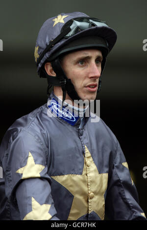 Corse ippiche - Quarta Festa annuale della birra CAMRA - primo giorno - Ippodromo di Ascot. George Baker, Jockey Foto Stock