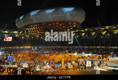 Sport - 2010 Commonwealth Games - cerimonia di apertura - Delhi. La cerimonia di apertura dei Giochi del Commonwealth del 2010 si svolge presso lo stadio Jawaharlal Nehru di New Delhi, India. Foto Stock