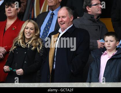 Il presidente di Wolverhampton Wanderers Steve Morgan negli stand Foto Stock