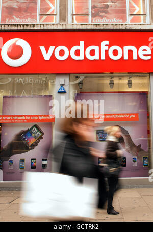 Nuova segnaletica di Vodafone Foto Stock