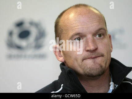 L'allenatore d'attacco scozzese Gregor Townsend durante una telefonata fotografica a Murrayfield, Edimburgo. Foto Stock