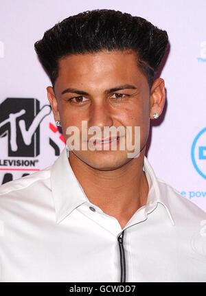 Paul 'Pauly D' DelVecchio in arrivo per il 2010 MTV Europe Music Awards, al Caja Magica, Manzanares Park, Madrid, Spagna. Foto Stock