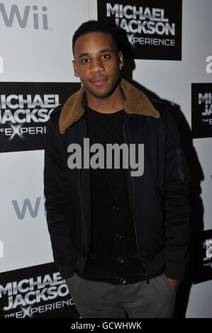 Reggie Yates partecipa al lancio del videogioco, Michael Jackson The Experience, al Whisky Mist di Mayfair, che ha presentato l'ultimo gioco di danza sul Wii. Foto Stock