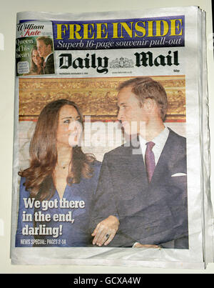 British Press copertura del fidanzamento del principe William e. Kate Middleton nella posta quotidiana Foto Stock