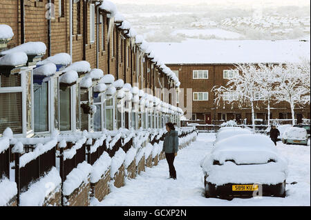 Le strade intorno a Newcastle sono state bloccate da neve profonda oggi dopo un'altra notte di nevicate pesanti. Foto Stock