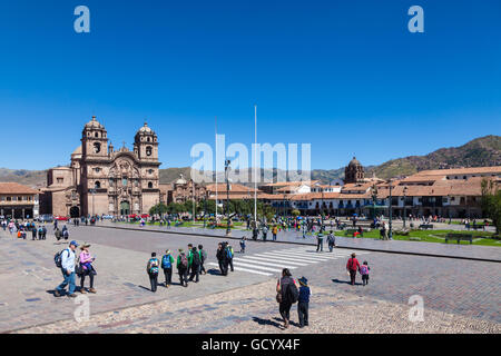 Vista della Plaza de Armas nella città di Cusco, Perù Foto Stock