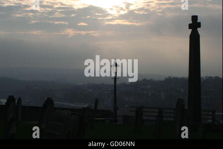 Whitby al crepuscolo Foto Stock