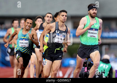 Eugene, Oregon, Stati Uniti d'America. 10 Luglio, 2016. Luglio 10, 2016 - Guide competere negli uomini 1500m a U.S. Track & Field prove olimpiche in Hayward Field di Eugene, Oregon il 10 luglio 2016. Foto di David Blair Credito: David Blair/ZUMA filo/Alamy Live News Foto Stock