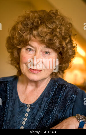 English folk-cantante Shirley Collins MBE a casa di Lewes. Foto Stock