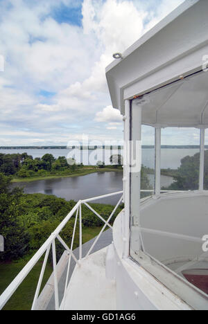 Vista dal grande capitano Island Lighthouse tower a Greenwich, Connecticut. Foto Stock