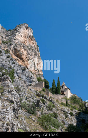 La cattedrale di Notre Dame de Beauvoir Cappella, Moustiers-Sainte-Marie, Provence, Francia Foto Stock