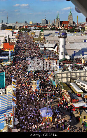 festival,fiera,oktoberfest Monaco,panoramica dalla ruota dei traghetti,19.09.2010,sopra,tenda birra,tende birra,sullo sfondo St. Paul,fiera,carnevale,Therese's Green,folla,folla,folla di persone,folla di persone,tipica,Bavaria,weekend,Weekend Wiesn,Domenica pomeriggio,meteo,fiere,bella,chiaro,OKBi 1810-Time of Grey-Habitants,OKBi-Time-2010 anni-free,OBi-free-free-free-free-habitants,OKBi-Time of-habitants-habitants,200-free-habitants-time-free-habitants,FERIS-FERIS-FERIS-FERIS-FERS-FERS-FERS-F Foto Stock