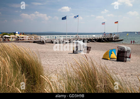 Pontile sulla spiaggia, Baltico resort Hohwacht, Hohwachter Bucht bay, costa baltica, Schleswig-Holstein Foto Stock