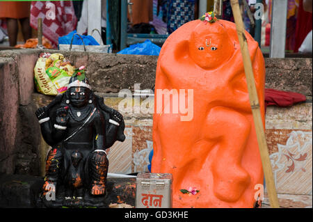 Signore hanuman e shani dev statua, Nasik, Maharashtra, India, Asia Foto Stock