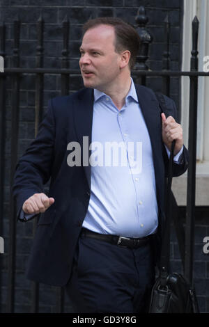 Londra, Regno Unito. 12 Luglio, 2016.  Arriva al Primo Ministro David Cameron finale della riunione di gabinetto seguenti Theresa Maggio della presa in consegna anticipata come leader del partito conservatore e del Primo Ministro Credito: Paolo Davey/Alamy Live News Foto Stock