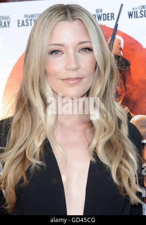 Los Angeles, CA, Stati Uniti d'America. 12 Luglio, 2016. Sarah Roemer presso gli arrivi per fuorilegge e angeli Premiere, Ahrya Fine Arts Theatre di Los Angeles, CA Luglio 12, 2016. Credito: David Longendyke/Everett raccolta/Alamy Live News Foto Stock