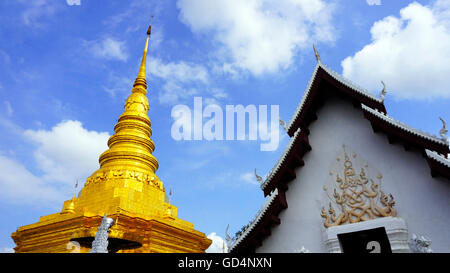 Wat Chae Haeng e Pagoda nel tempio, nan, Thailandia Foto Stock