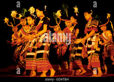 Tripura ballerini folk Foto Stock