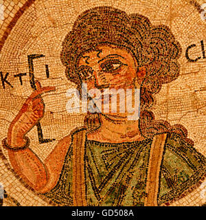 Ktisis mosaico, personificata creazione, massa a mosaico della casa del Eustolios, Kourion, la Repubblica di Cipro Foto Stock