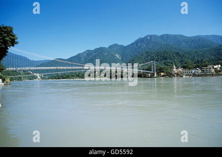 Ramjhula oltre il fiume Ganga Foto Stock