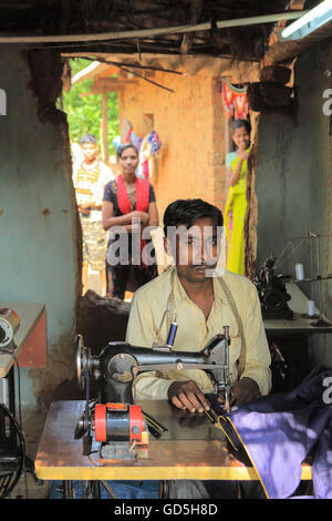 Villaggio sarto, Bastar, Chhattisgarh, India, Asia Foto Stock