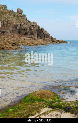 Costa frastagliata a Porthgwarra Corrnwall Foto Stock