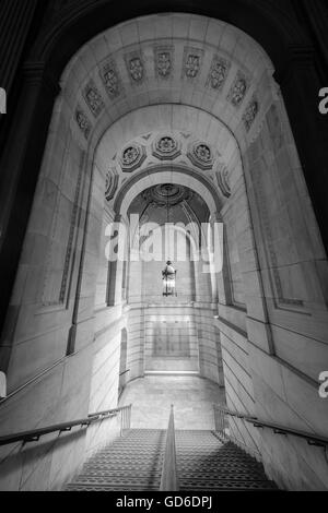La Biblioteca Pubblica di New York (NYPL) è una biblioteca pubblica sistema in New York City. Foto Stock