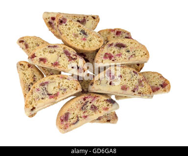 Vista dall'alto di un gruppo di biscotti con mirtilli e mandorle immersi nel cioccolato bianco isolato su uno sfondo bianco. Foto Stock