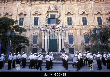 L'Auberge de La Castiglia nella Città Vecchia di La Valletta a Malta in Europa. Foto Stock