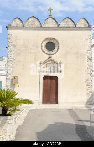 Chiesa di San Quirico a Cisternino in Puglia, Italia. Foto Stock