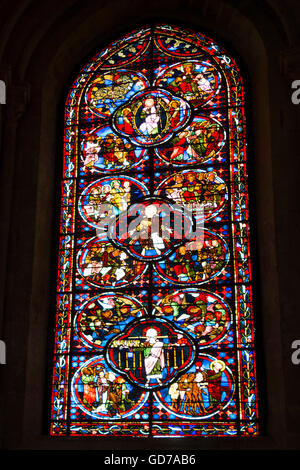Vetrata, Saint Etienne de la cattedrale di Bourges, Cher, Francia, Europa Foto Stock