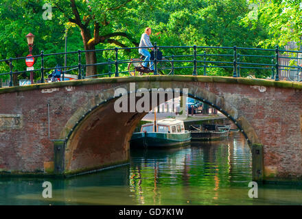 Ponte sul canale Singel in Amsterdam Foto Stock