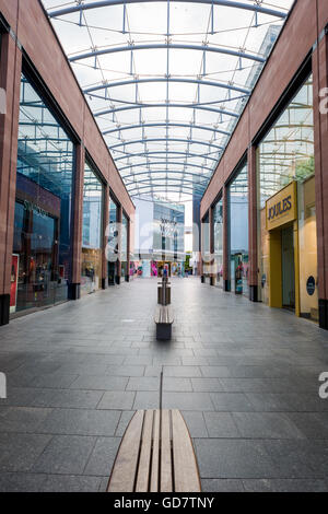 Princesshay shopping centre in Exeter Devon Foto Stock