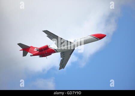 Al Farnborough International Airshow 2016 T2 Aviation's Boeing 727-2S2F ha dimostrato come l'azienda combatte le fuoriuscite di petrolio, Hampshire, Regno Unito Foto Stock