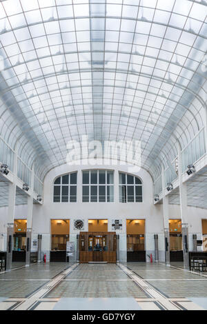 Sala principale di Austrian Post Office Savings Bank a Vienna, in Austria Foto Stock