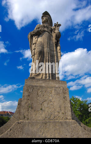 Massimiliano Bridge, Pallas Athena statua, Maximilianstrasse, Monaco, Monaco di Baviera, Germania. Foto Stock