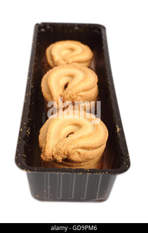 Biscotti al burro in plastica monouso scatola di imballaggio. Isolato con percorso di clipping. Foto Stock