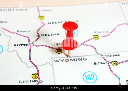 Close up di stato del Wyoming usa mappa con perno rosso - Concetto di viaggio Foto Stock