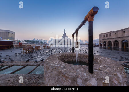 Souq Waif e Qatar centro culturale islamico (FANAR). Foto Stock