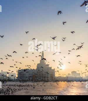 Souq Waif e Qatar centro culturale islamico (FANAR). Foto Stock