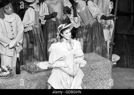 Rita Gam nell'Avaro al Guthrie Theater Foto Stock
