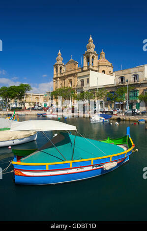 Barche da pesca in Msida Creek, Valletta, Malta Foto Stock