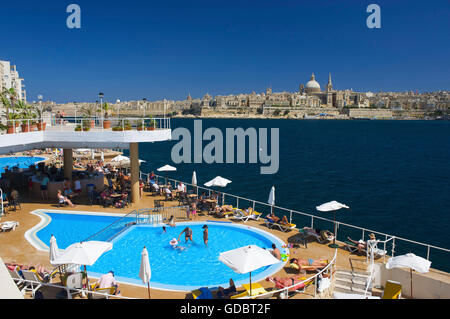 Hotel piscina a Sliema, Valletta, Malta Foto Stock