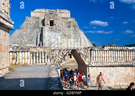 Tempio maya, Uxmal, Yucatan, Messico Foto Stock