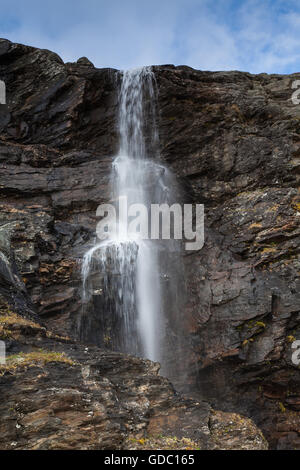 Abisko,parco nazionale,brook,montagna,l'Europa,autunno,autunno colori,paesaggio, paesaggio,Lapponia,Njulla,Svezia,Scandinavia Foto Stock