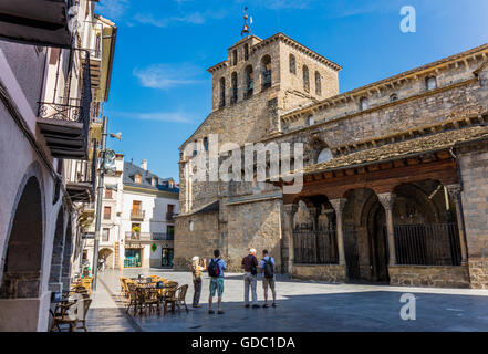 Jaca, provincia di Huesca, Aragona, Spagna. Il romanico Catedral de San Pedro Apóstol. Cattedrale di San Pietro Apostolo. Foto Stock