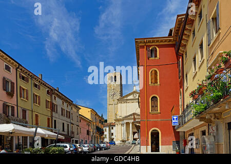 Ingresso principale,Portal,chiesa,Chiesa di Negrarn San Martino Foto Stock
