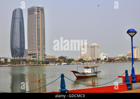 DA NANG, VIETNAM - MARZO 19: Vista di Da Nang city centre, Vietnam il 19 marzo 2015. Foto Stock