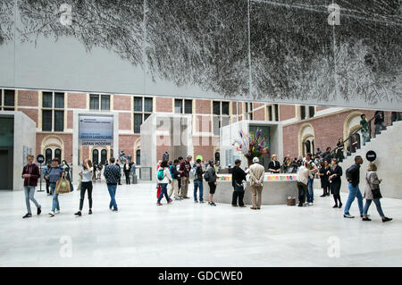 I turisti in Rijks Museum Amsterdam Olanda Foto Stock